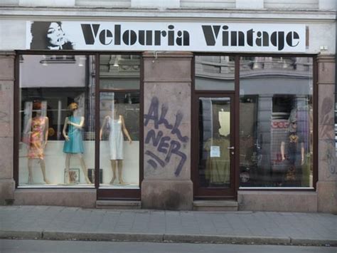velouria vintage